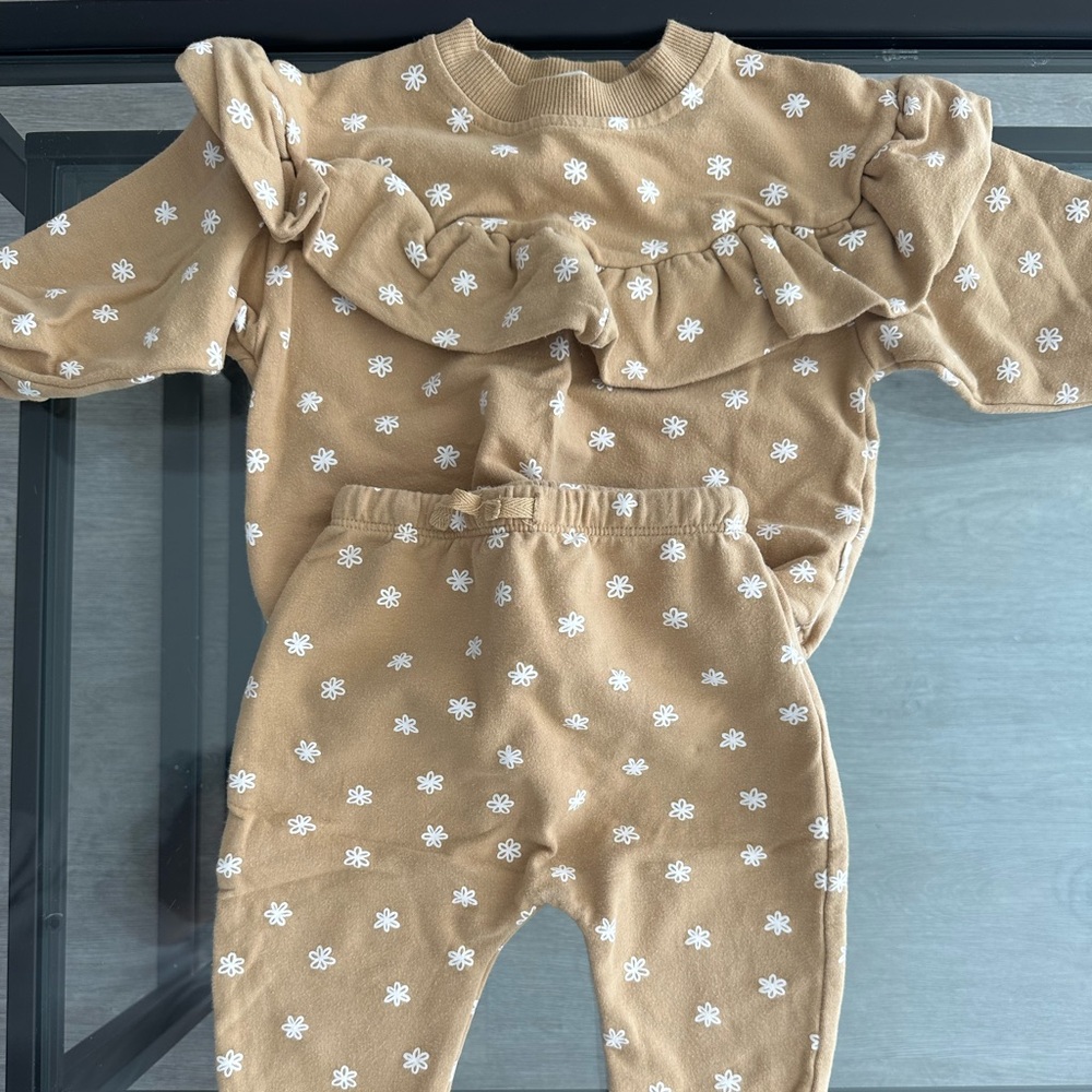 Quincy Mae sweat set